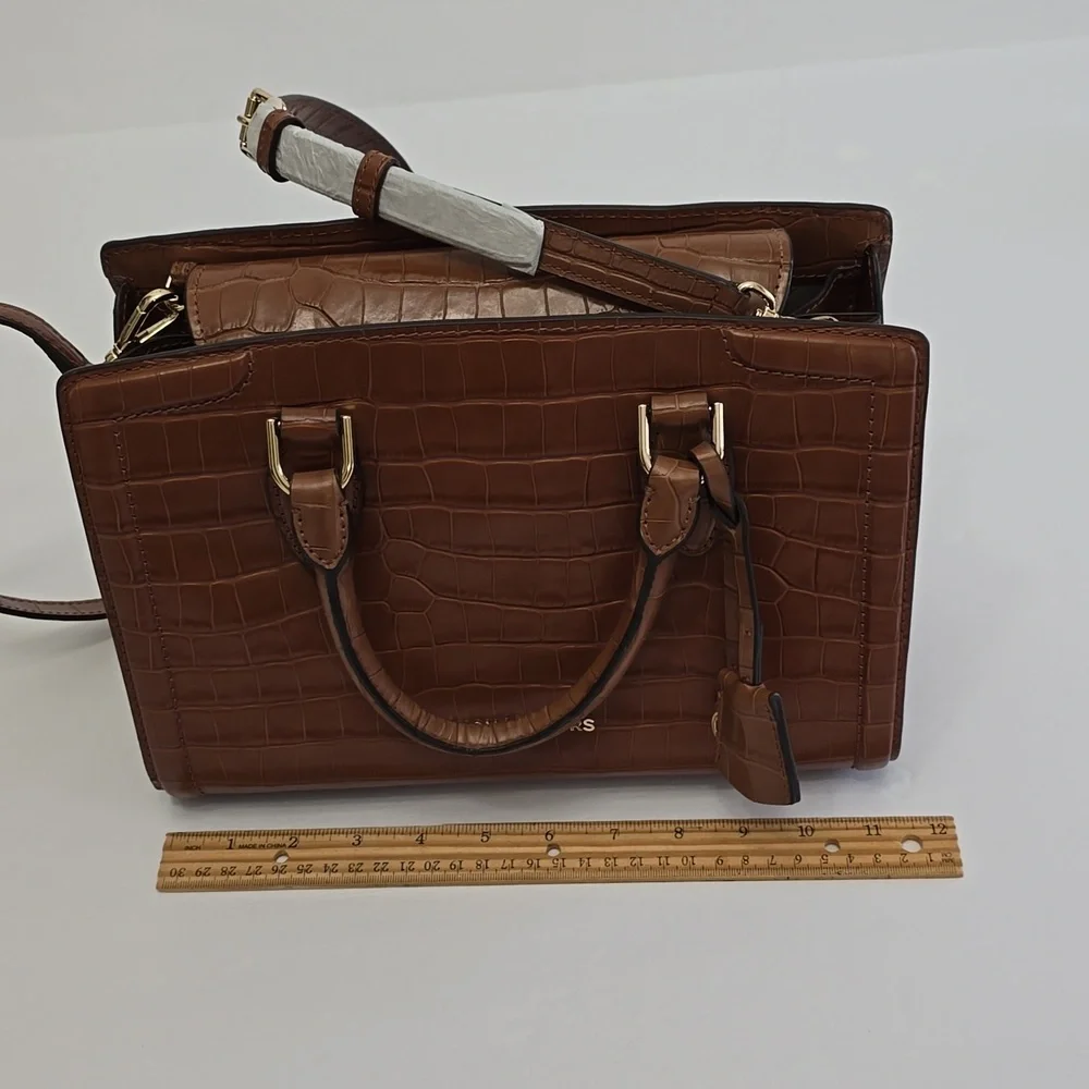 New Michael Kors Zoe Croc Embossed Leather Satchel Handbag Crosdbody Brown